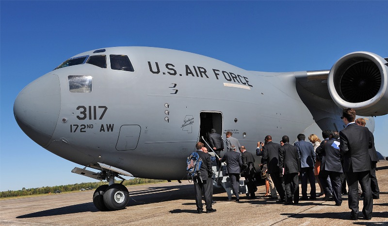 La. Guard gives foreign ambassadors tour over Gulf south