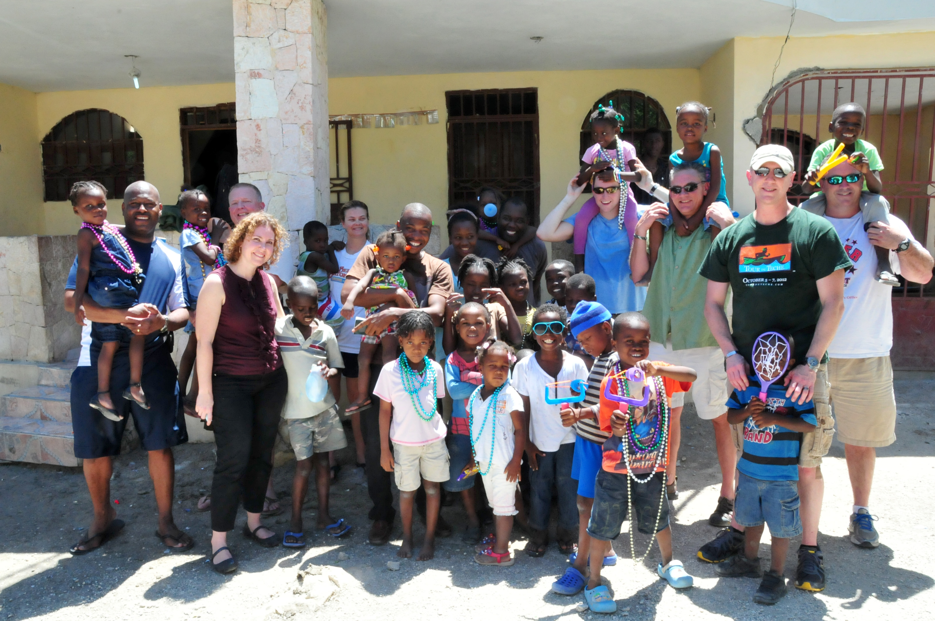 La. National Guardsmen visit Haitian orphanage