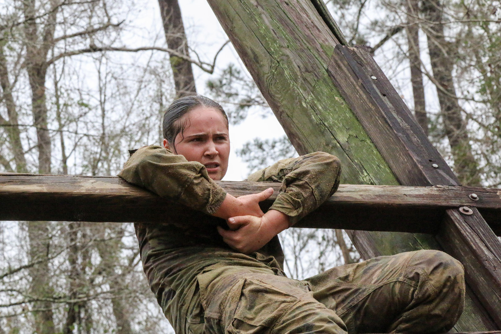 Soldiers from the 139th Regional Support Group compete for best warrior honors